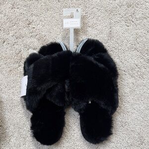 LC Lauren Conrad Black Fuzzy Slippers
